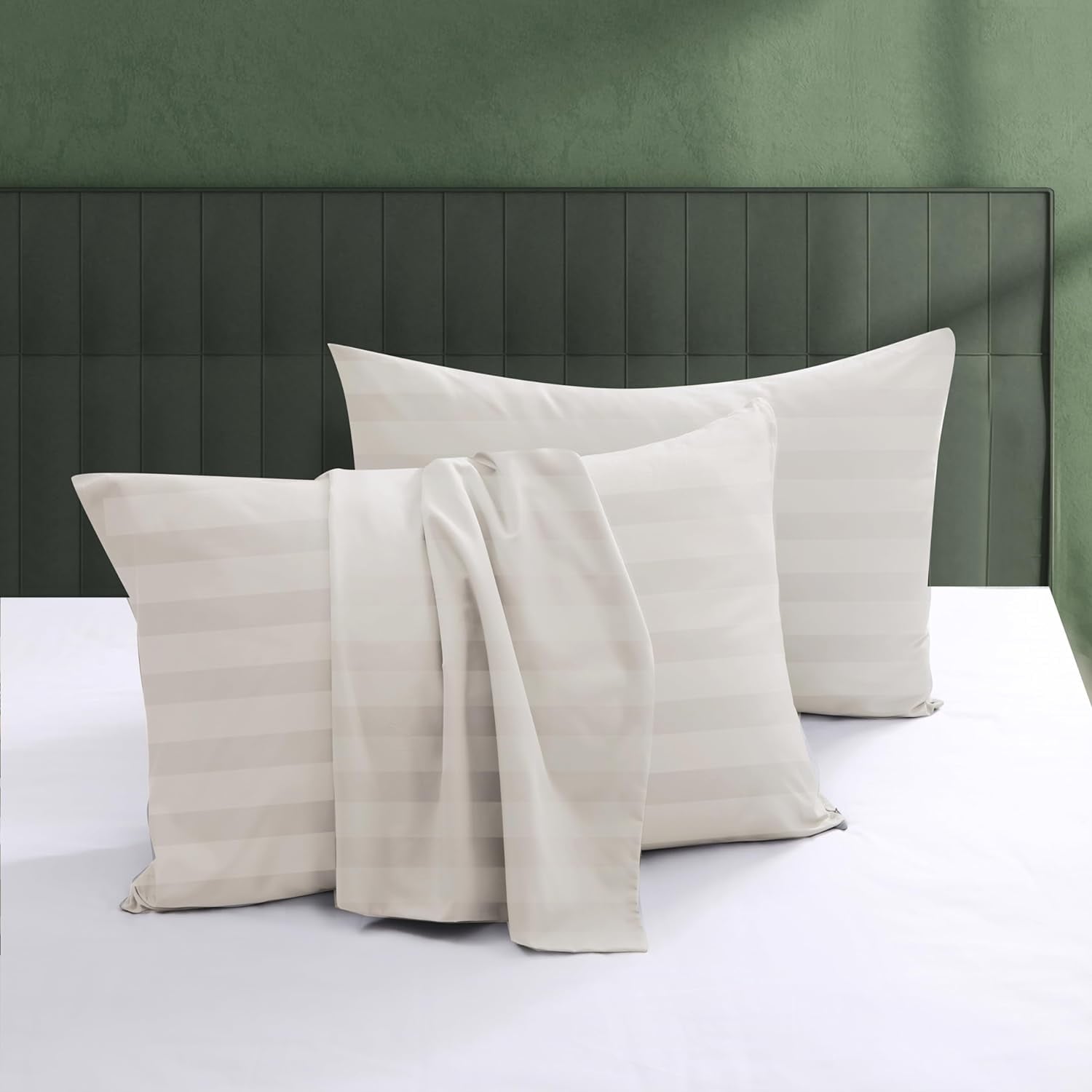 100% Egyptian Cotton Pillow Protectors Set of 2, 600 Thread Count Standard Size Bed Pillow Cases with Zipper, Sateen Weave Cooling Pillow Cases Quiet and Breathable(2PCS, Standard, Black Stripe)