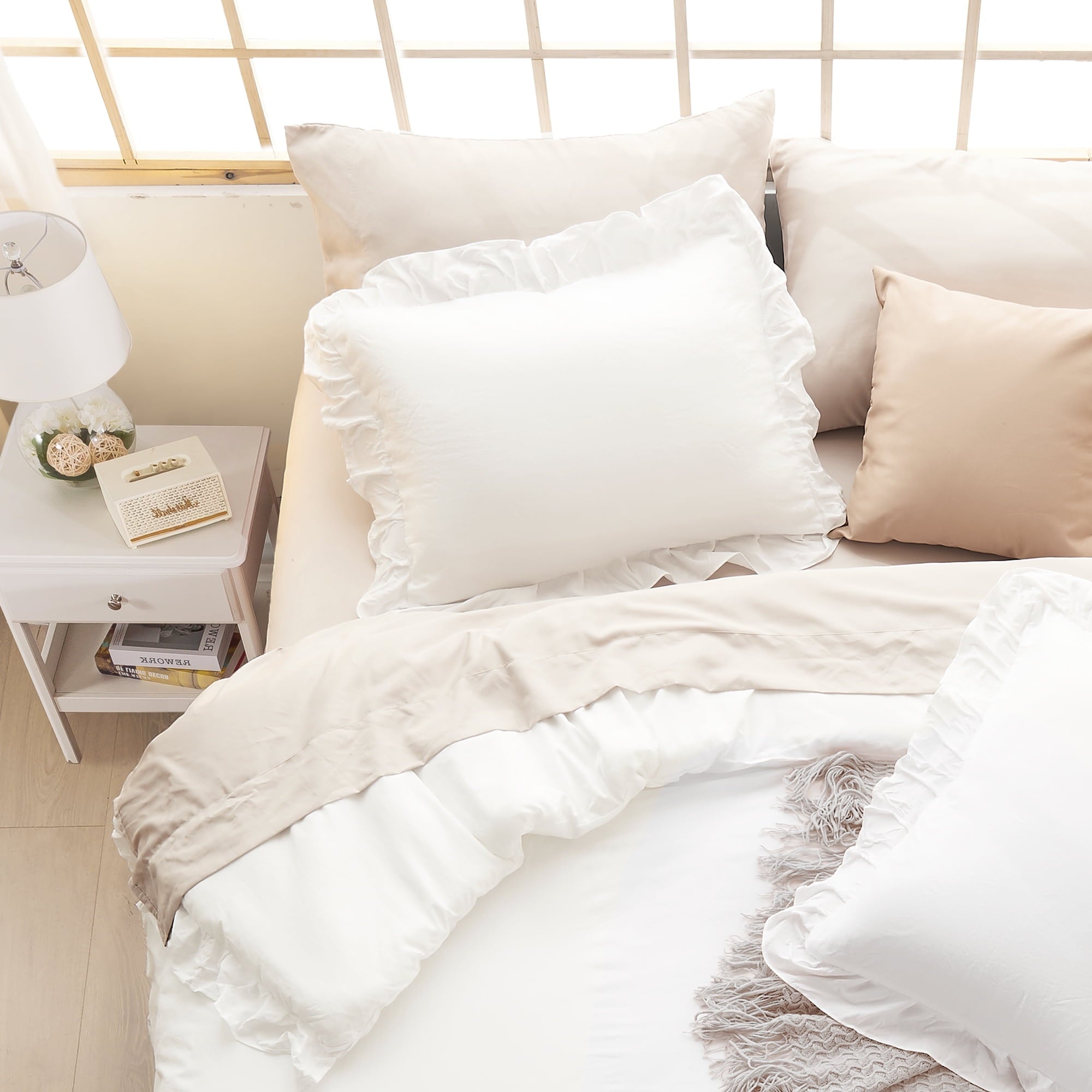 ANGENIA Queen Comforter Set White, 3 Pieces Soft Fluffy Farmhouse Ruffle Bedding Comforter Sets for Queen Bed, All Season Lightweight Down Alternative Bed Set(90"x90" Comforter & 2 Pillowcases)